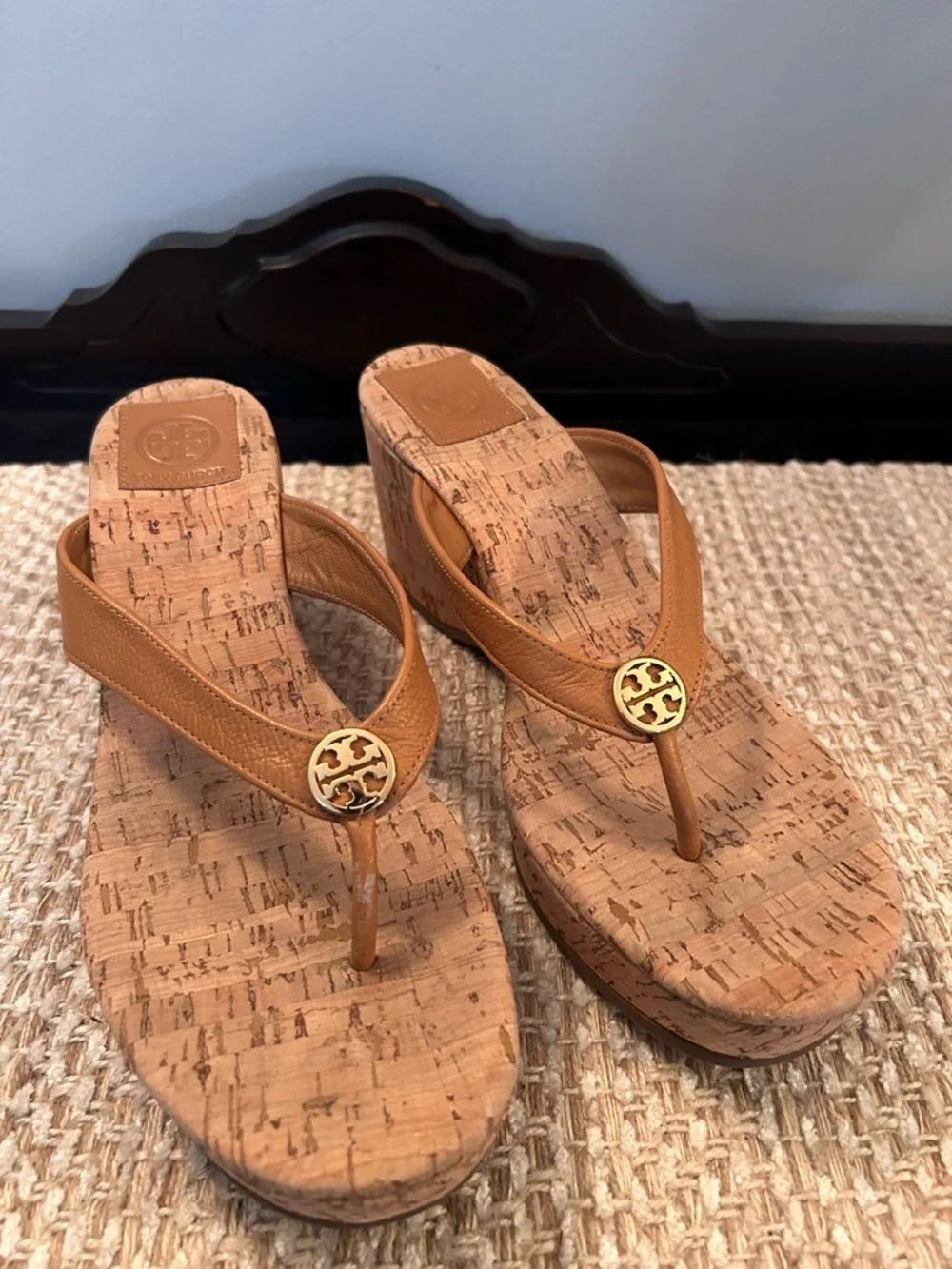 Tory Burch Metalic Gold Suzy Sandal Size 9.5 Cork Wedge Thong Platform